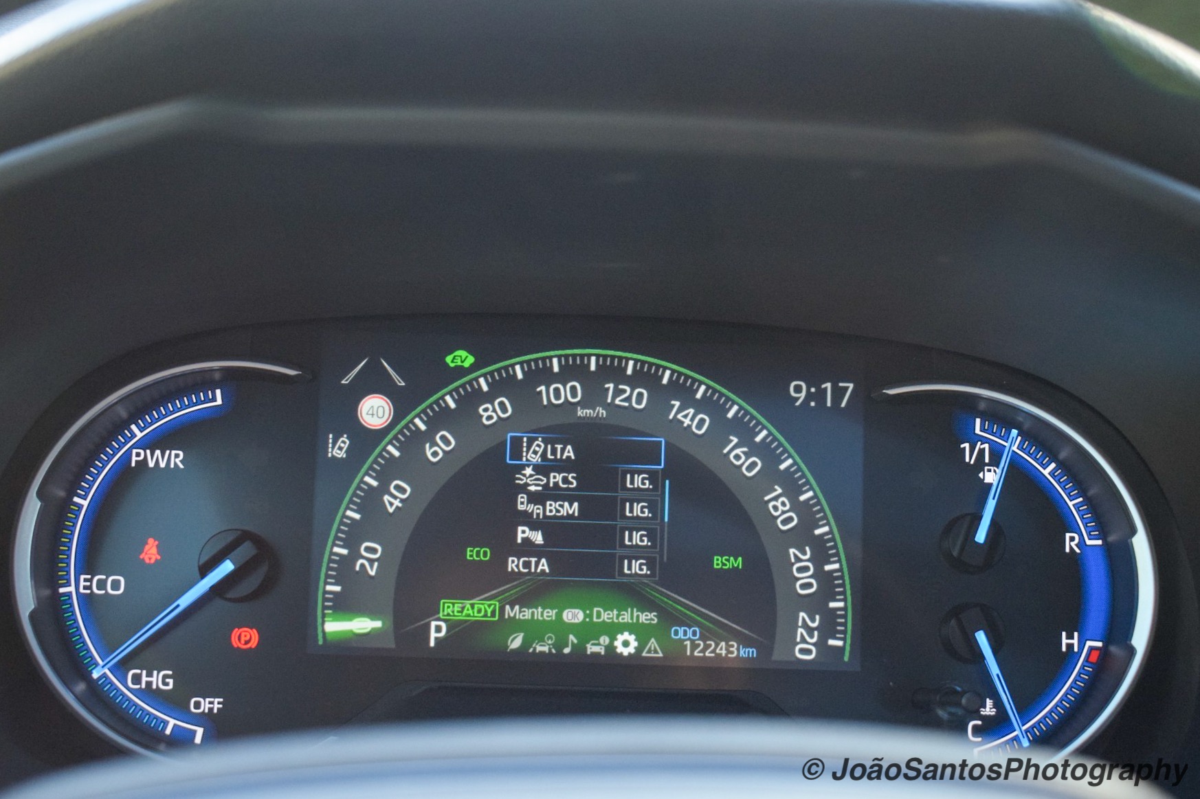 Toyota RAV4 2.5 Hybrid Lounge: O descanso de ter um híbrido! 34