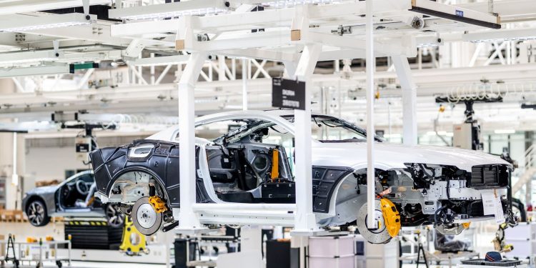 Polestar 2 – entra em pré-produção 15