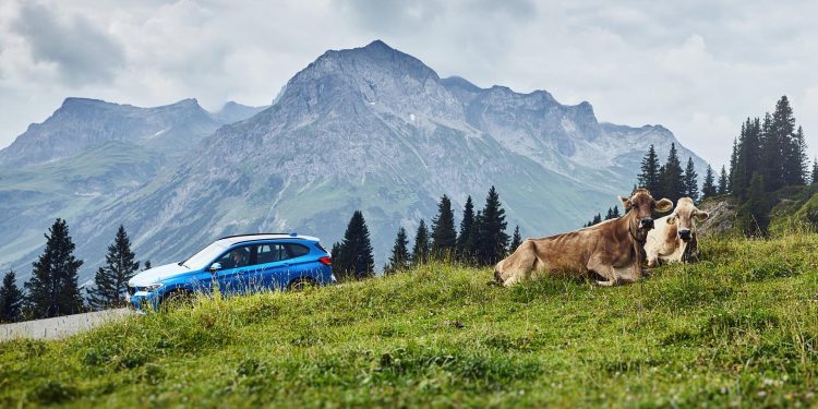 BMW X2 recebe versão híbrida Plug-In! 24