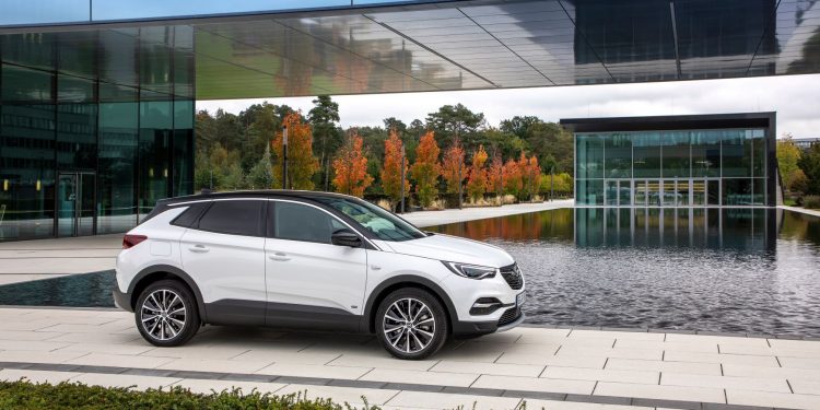 Novo Opel Grandland X híbrido ‘plug-in’ com tração dianteira está disponível para encomenda 13