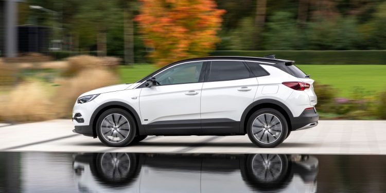 Novo Opel Grandland X híbrido ‘plug-in’ com tração dianteira está disponível para encomenda 16