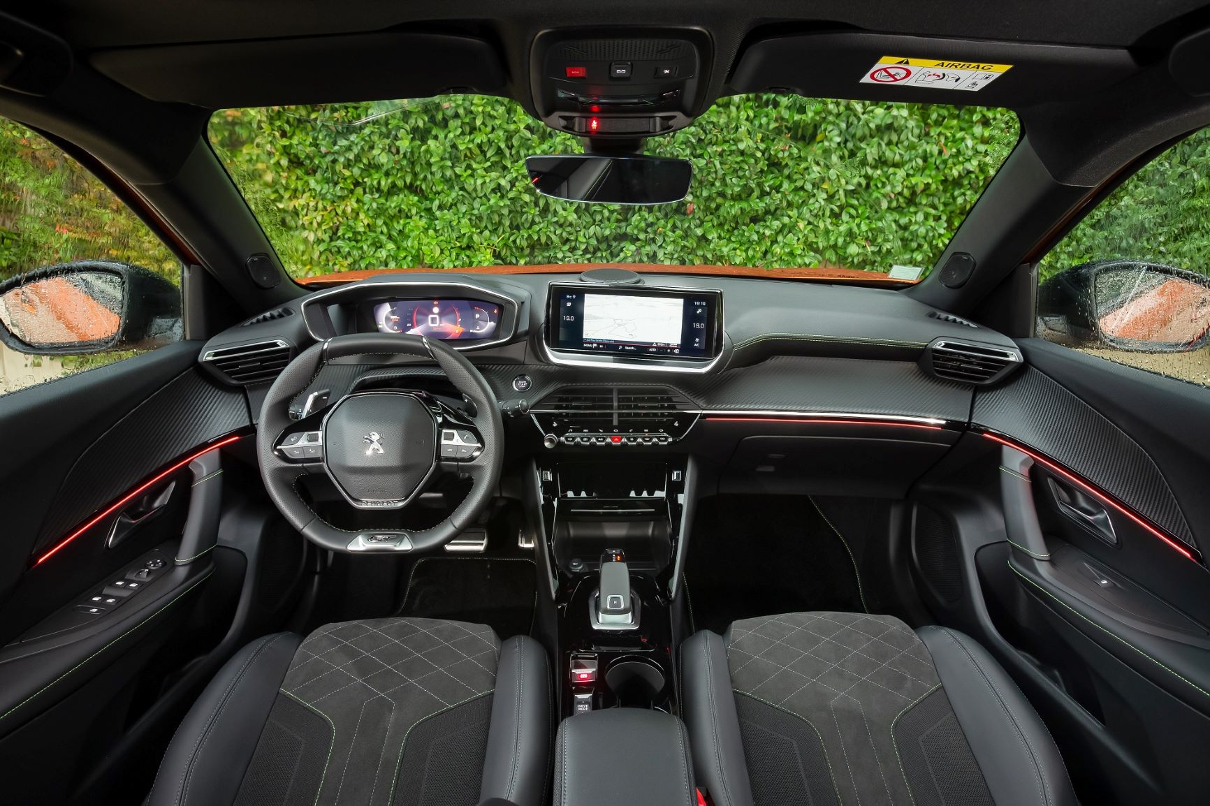 NOVO SUV PEUGEOT 2008 CHEGOU A PORTUGAL 18