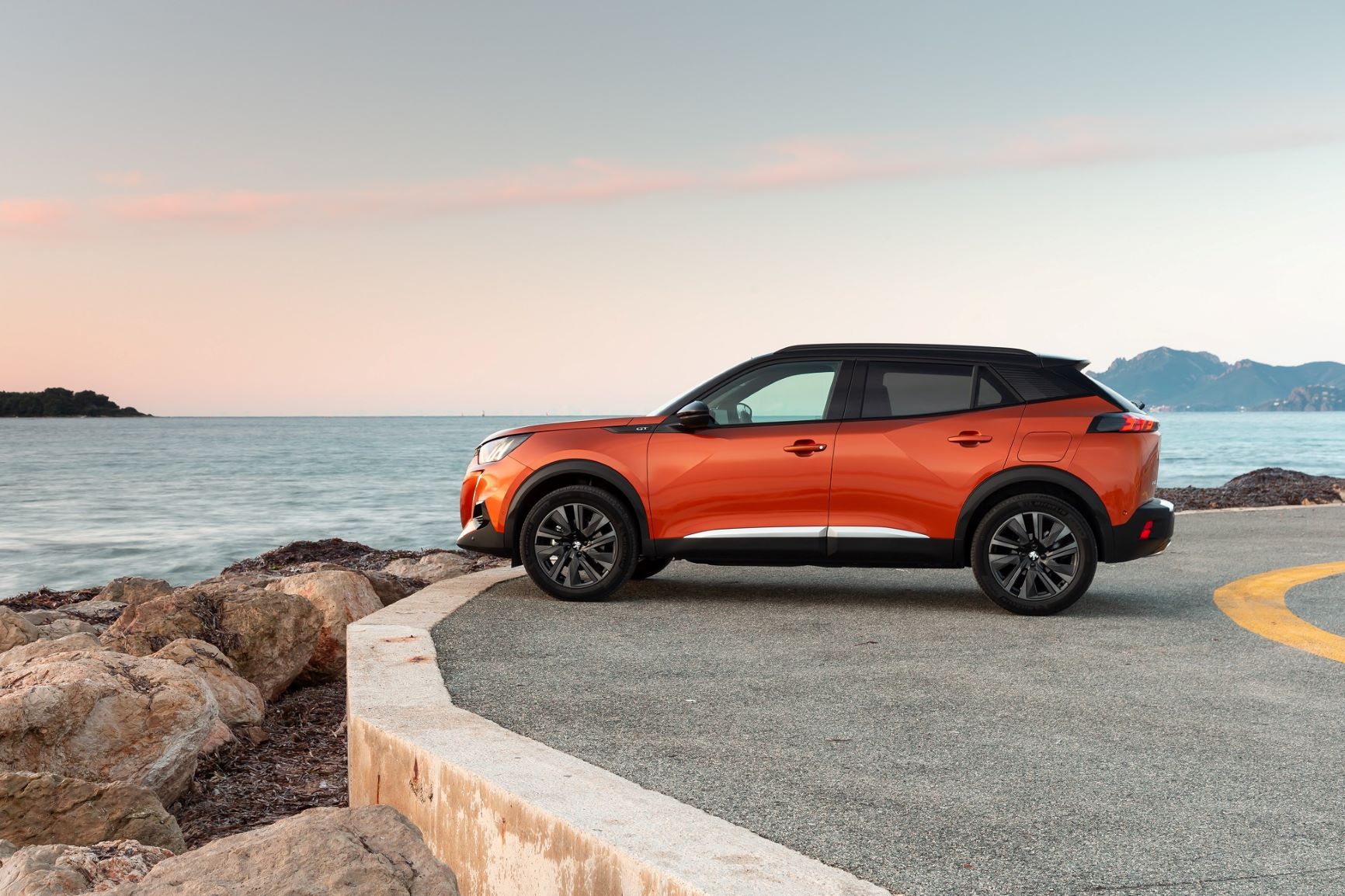 NOVO SUV PEUGEOT 2008 CHEGOU A PORTUGAL 21