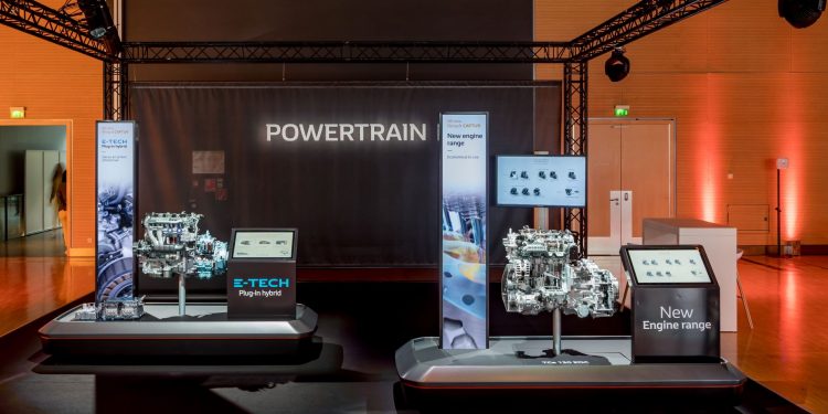 O Grupo Renault acelera a estratégia de eletrificação com o Novo Renault Captur E-TECH Plug-in 22