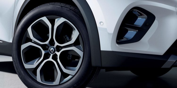 O Grupo Renault acelera a estratégia de eletrificação com o Novo Renault Captur E-TECH Plug-in 23