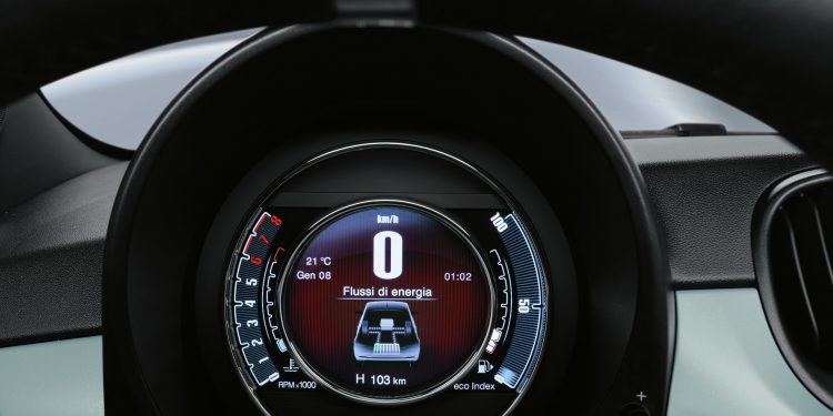 FIAT 500 e Panda recebem um "boost" com motor Mild-Hybrid! 26