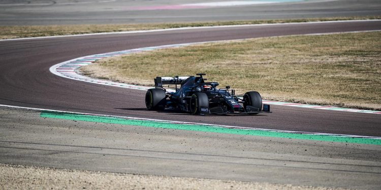 Alfa Romeo Racing ORLEN C39 revelado em Barcelona 14