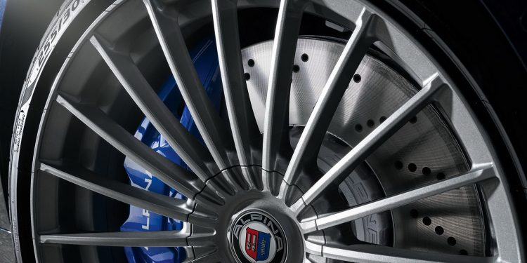 Alpina B3 chega com 460cv! 30