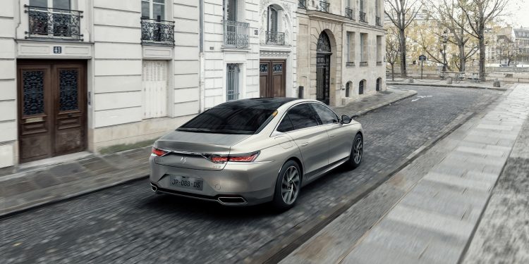 DS 9: O poder da elegância 16