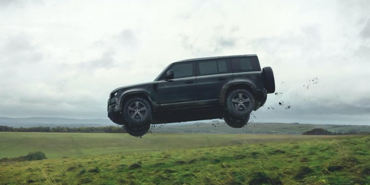 Novo Land Rover Defender faz "das suas" no "007 - No Time To Die"! 18 Novo Land Rover Defender faz "das suas" no "007 - No Time To Die"! 18