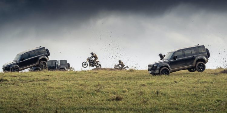Novo Land Rover Defender faz "das suas" no "007 - No Time To Die"! 16 Novo Land Rover Defender faz "das suas" no "007 - No Time To Die"! 16