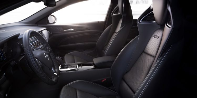 Novo Opel Insignia GSi com avançado sistema de tração integral 16 Novo Opel Insignia GSi com avançado sistema de tração integral 16