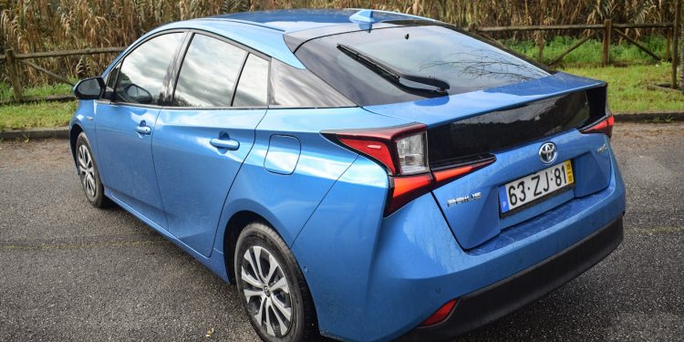 Toyota PRIUS Hybrid AWD: Triplamente Prius! 52