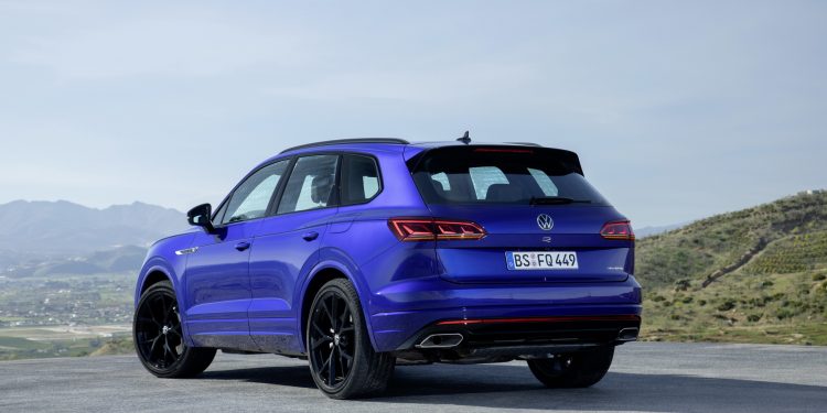 Volkswagen Touareg R chega em "Modo Plug-In" com 460cv! 36