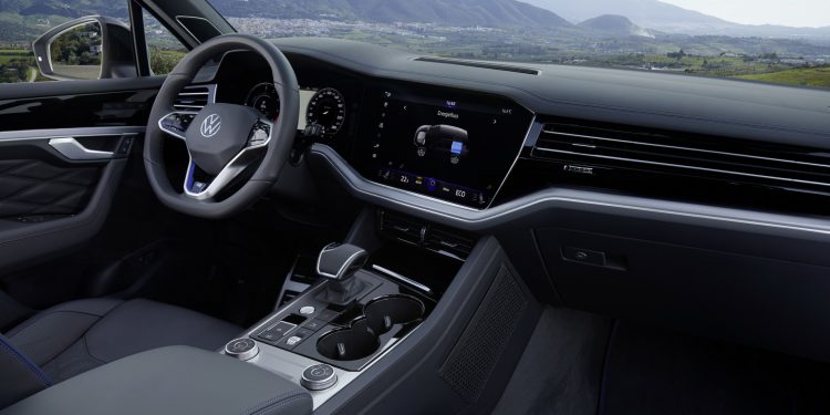 Volkswagen Touareg R chega em "Modo Plug-In" com 460cv! 29