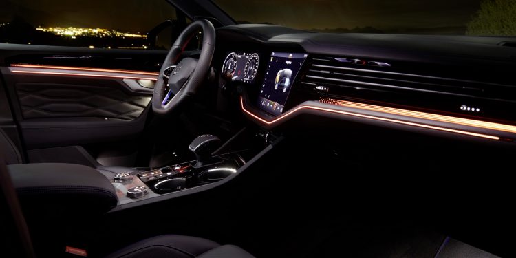 Volkswagen Touareg R chega em "Modo Plug-In" com 460cv! 25