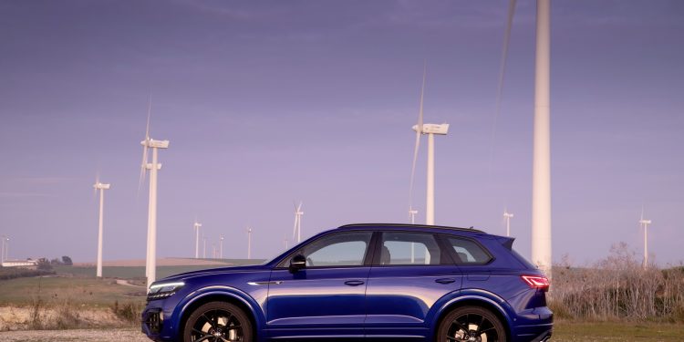 Volkswagen Touareg R chega em "Modo Plug-In" com 460cv! 35
