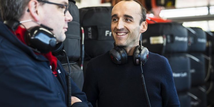 Alfa Romeo Racing ORLEN C39 revelado em Barcelona 13