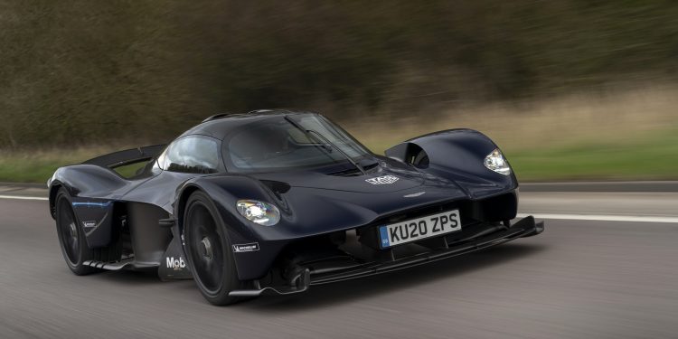 Aston Martin Valkyrie já circula na via pública! 13 Aston Martin Valkyrie já circula na via pública! 13