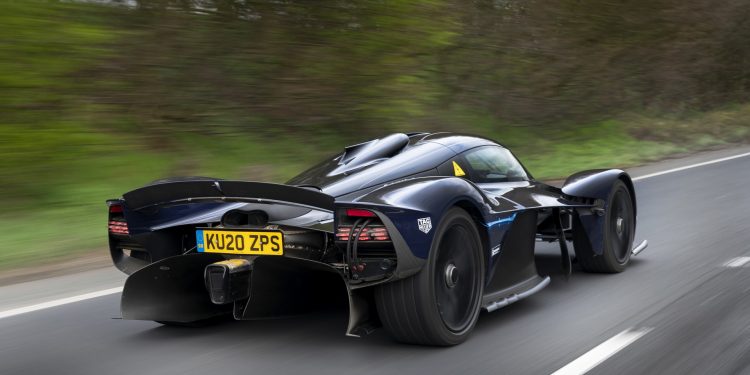 Aston Martin Valkyrie já circula na via pública! 16 Aston Martin Valkyrie já circula na via pública! 16