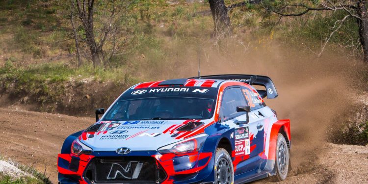 Embaixador da Hyundai Miguel Oliveira vive experiência de adrenalina com Dani Sordo 14