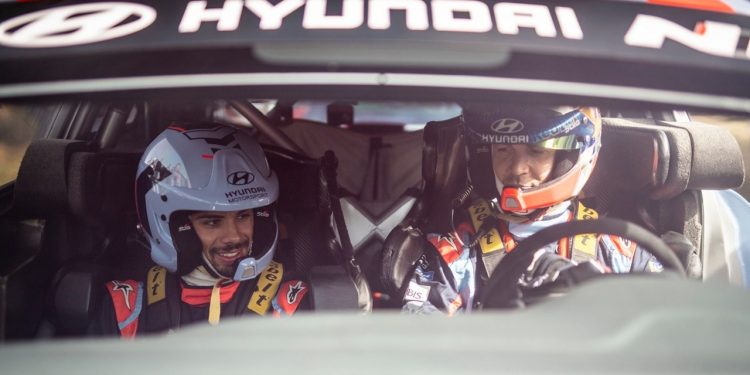 Embaixador da Hyundai Miguel Oliveira vive experiência de adrenalina com Dani Sordo 13
