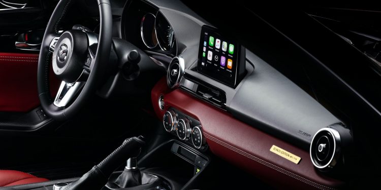Mazda MX-5 Eunos: A edição especial que nos leva para o passado! 27