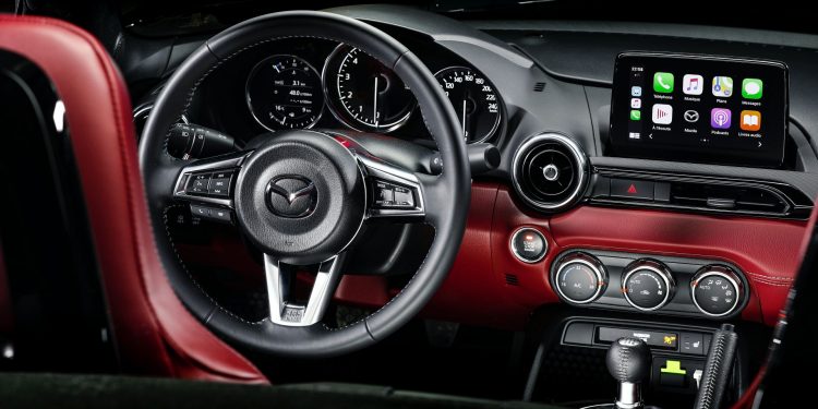 Mazda MX-5 Eunos: A edição especial que nos leva para o passado! 28