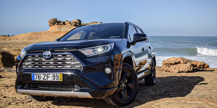 TOYOTA RAV4 2.5 Hybrid Square Collection Dynamic Force: Um híbrido sem complicações! 31