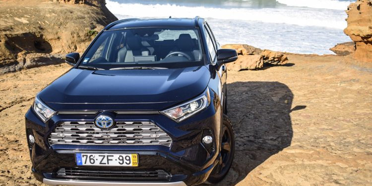 TOYOTA RAV4 2.5 Hybrid Square Collection Dynamic Force: Um híbrido sem complicações! 45