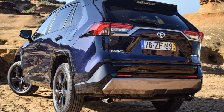 TOYOTA RAV4 2.5 Hybrid Square Collection Dynamic Force: Um híbrido sem complicações! 42