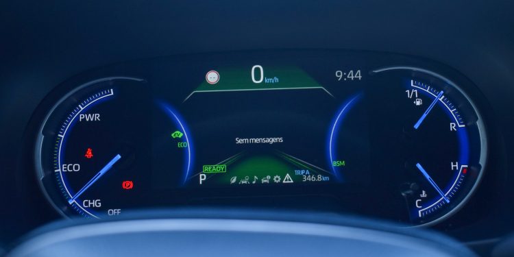 TOYOTA RAV4 2.5 Hybrid Square Collection Dynamic Force: Um híbrido sem complicações! 36
