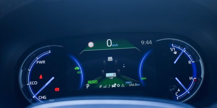 TOYOTA RAV4 2.5 Hybrid Square Collection Dynamic Force: Um híbrido sem complicações! 35