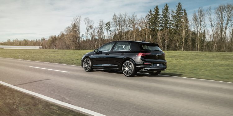 Novo Volkswagen Golf VIII "envenenado" pela ABT! 18