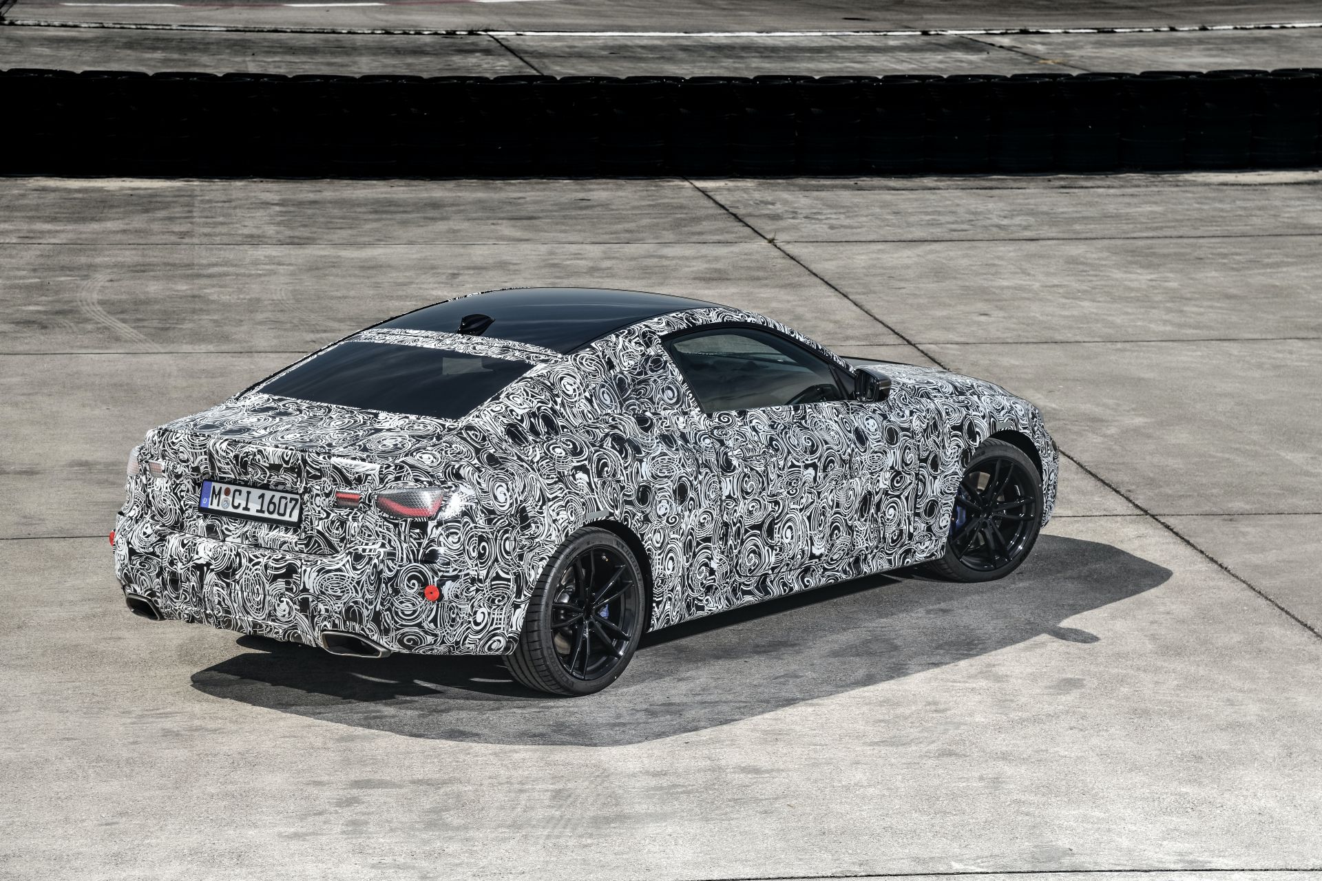 NOVO BMW Série 4 entra na última fase dos testes! 16