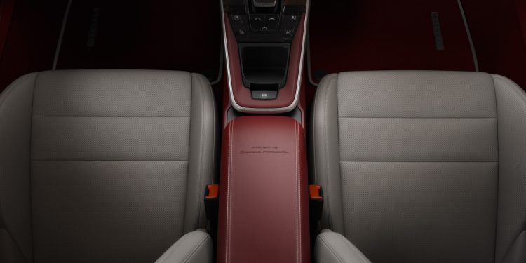 Este é o interior perfeito para um Porsche 911... É a Porsche que o diz! 13