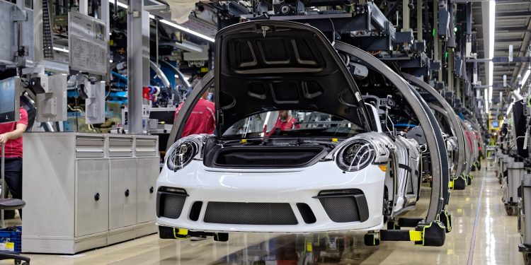 Porsche vai leiloar 911 Speedster 991 para ajudar no combate ao COVID-19! 15