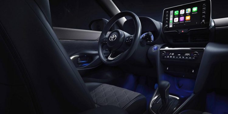 Toyota revela o novo SUV compacto - Yaris Cross 13