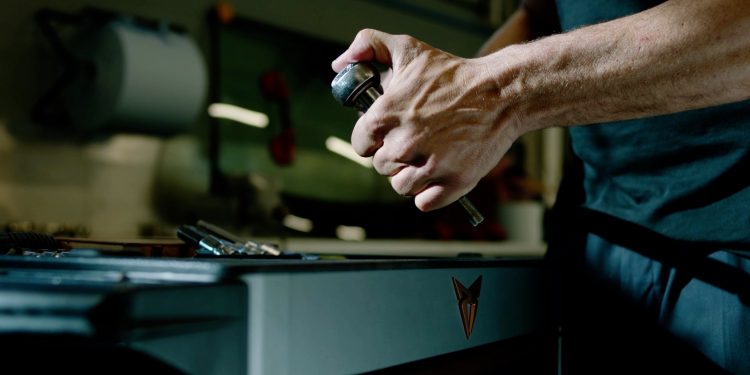 Eis como se prepara o novo CUPRA e-Racer para competição 14