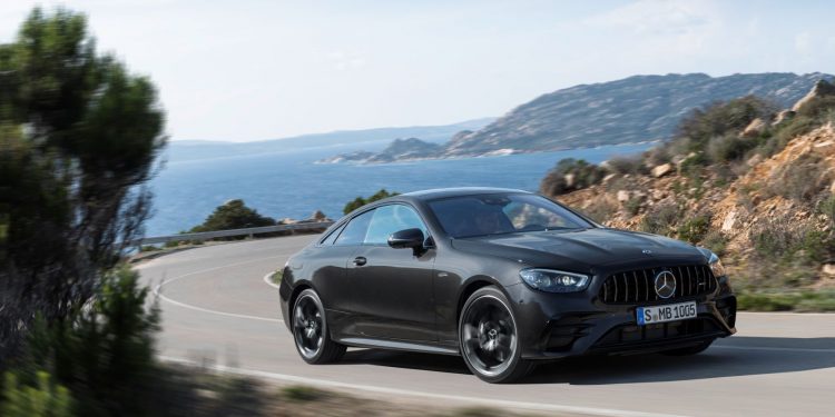 Novos Mercedes-AMG E 53 4MATIC+ Coupé e Cabriolet 16