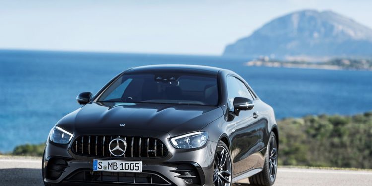 Novos Mercedes-AMG E 53 4MATIC+ Coupé e Cabriolet 18