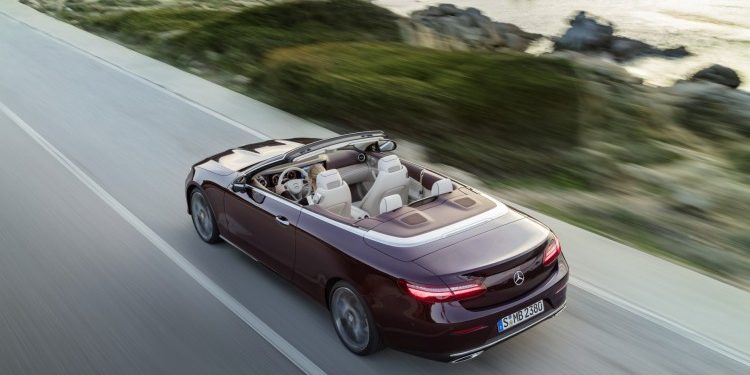 A história dos Mercedes-Benz Classe E Coupé e Cabriolet 19