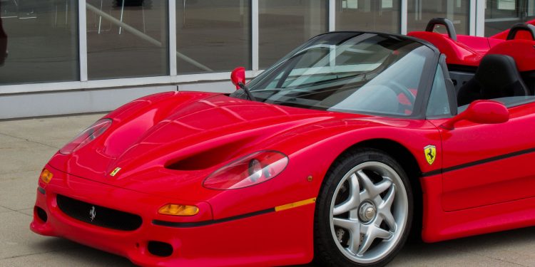 Ferrari F50 apresentado no salão de Frankfurt em 1995 vai a leilão! 25