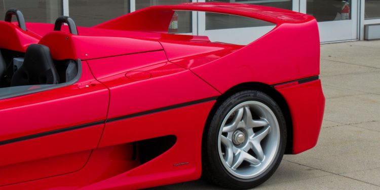 Ferrari F50 apresentado no salão de Frankfurt em 1995 vai a leilão! 27