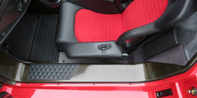 Ferrari F50 apresentado no salão de Frankfurt em 1995 vai a leilão! 42