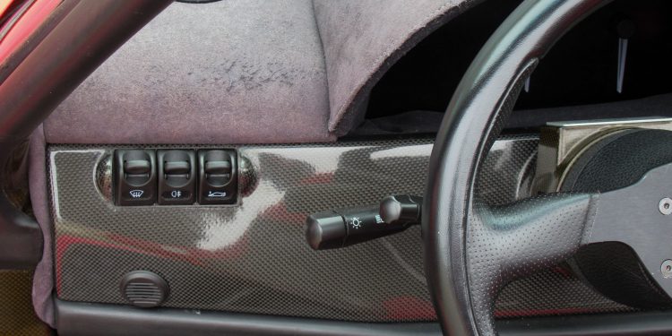 Ferrari F50 apresentado no salão de Frankfurt em 1995 vai a leilão! 45