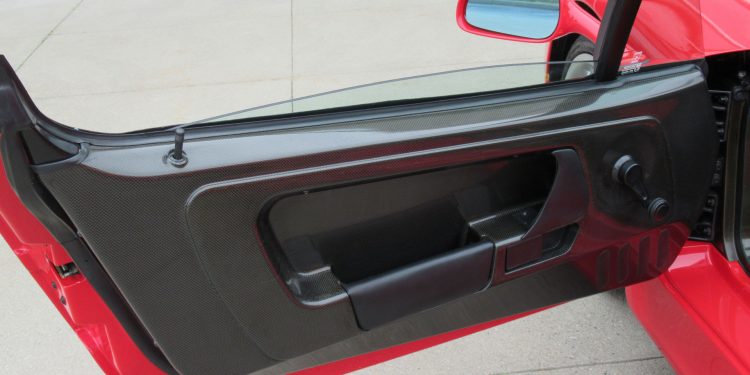 Ferrari F50 apresentado no salão de Frankfurt em 1995 vai a leilão! 48