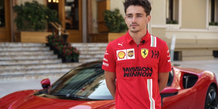 Charles Leclerc ataca as ruas do Mónaco com o Ferrari SF90 Stradale! 20