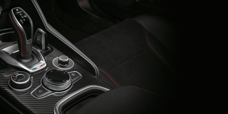 Novos Giulia e Stelvio Quadrifoglio MY2020: potência nos mais ínfimos detalhes 23