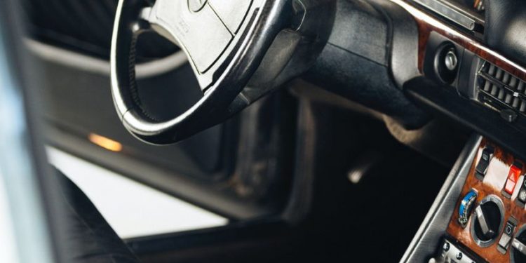 Mercedes 560 Wagon: A carrinha que Estugarda não construiu! 24